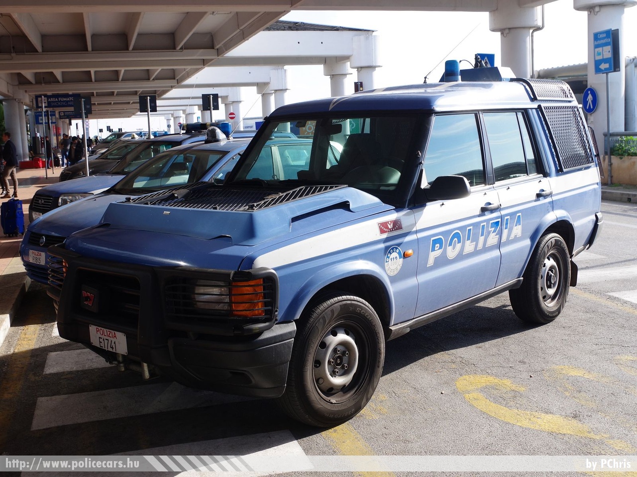 Land Rover Discovery, fotó: PChris
Keywords: rendőr rendőrautó rendőrség olasz Olaszország police policecar Italy italian 