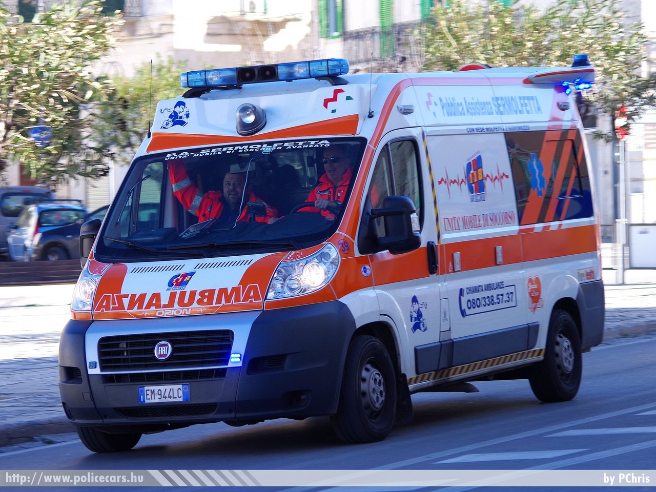 Fiat Ducato, fotó: PChris
Keywords: olasz Olaszország mentő mentőautó italian Italy ambulance