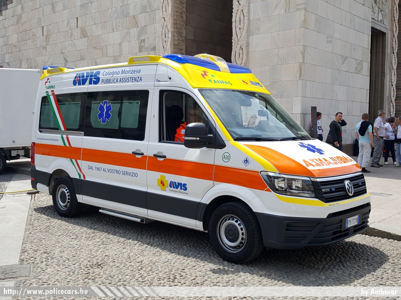 Volkswagen Crafter, fotó: Ambucar 
Keywords: olasz Olaszország mentő mentőautó italian Italy ambulance