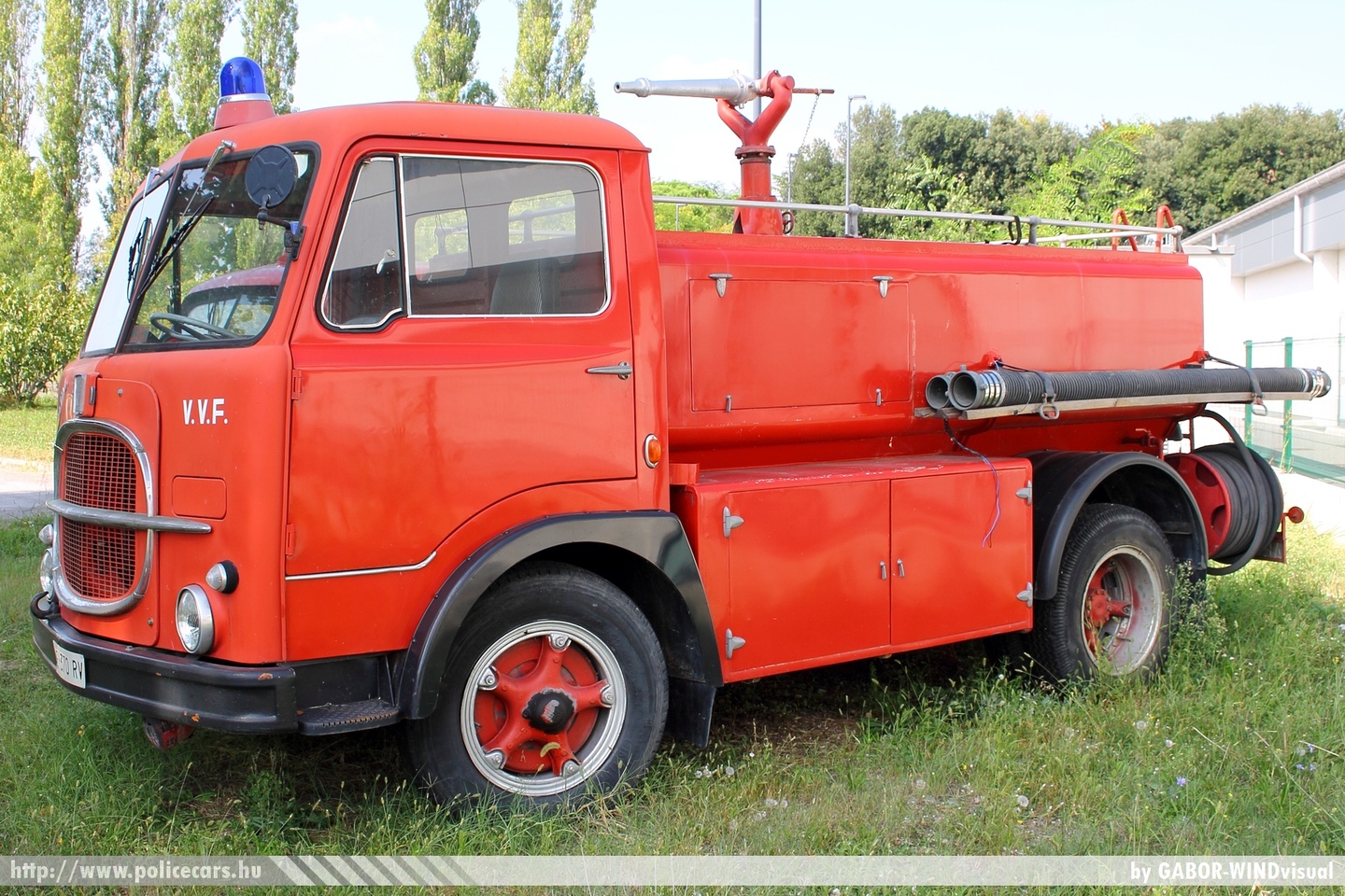 OM, fotó: GABOR-WINDvisual
Keywords: olasz Olaszország italian Italy fire firetruck tûzoltó tûzoltóautó tûzoltóság
