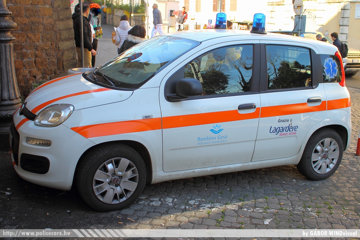 Fiat Panda, fotó: GABOR-WINDvisual
Keywords: mentő mentőautó olasz Olaszország ambulance Italy italian