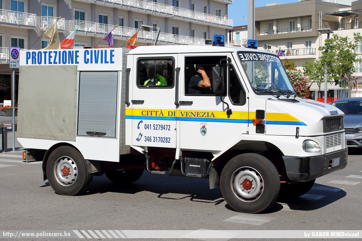 Bremach JobExtreme, fotó: GABOR-WINDvisual
Keywords: olasz Olaszország italian Italy fire firetruck tûzoltó tûzoltóautó tûzoltóság polgári védelem