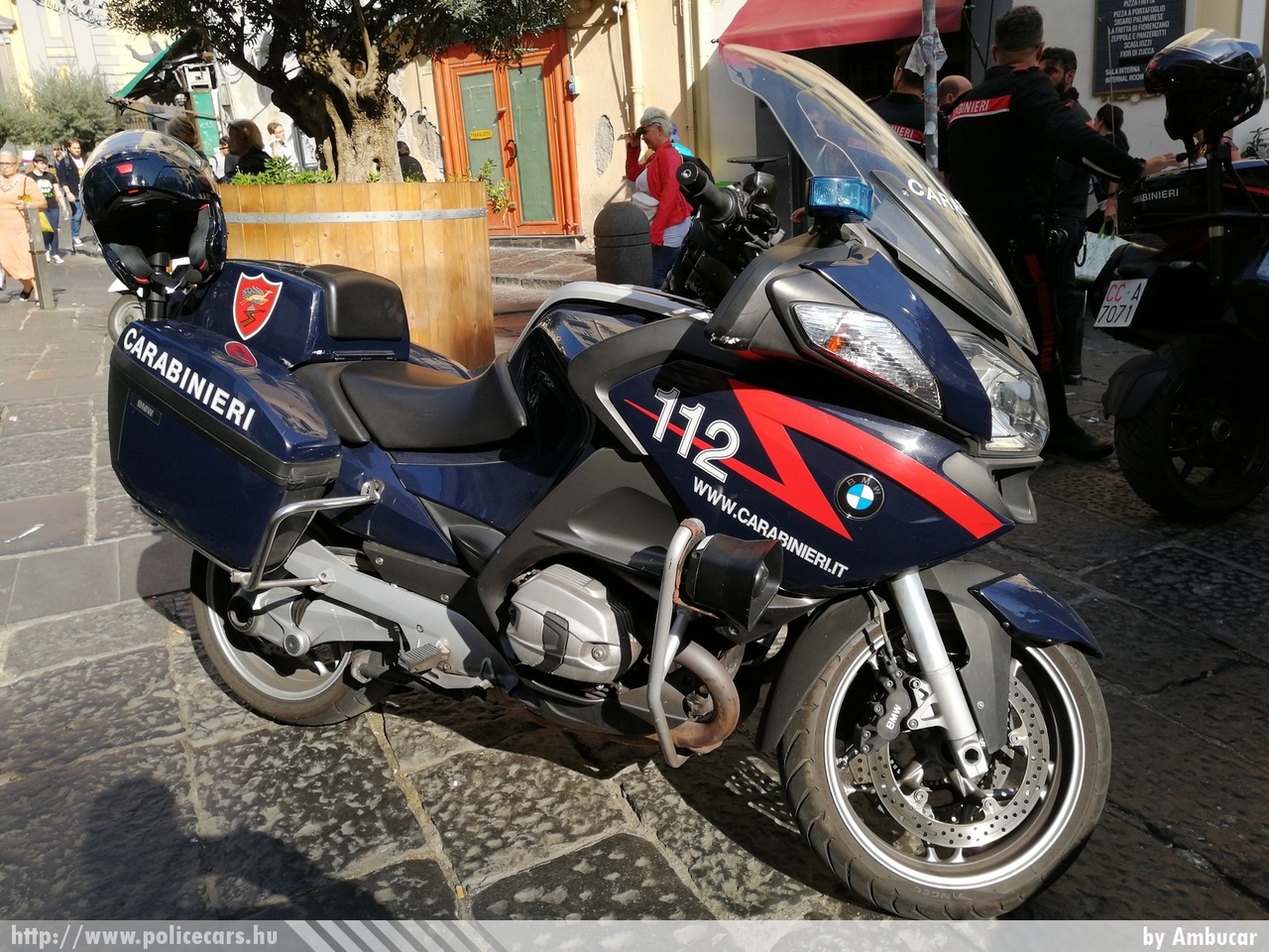 BMW, fotó: Ambucar
Keywords: rendőr rendőrmotor rendőrség olasz Olaszország police policebike Italy italian carabinieri