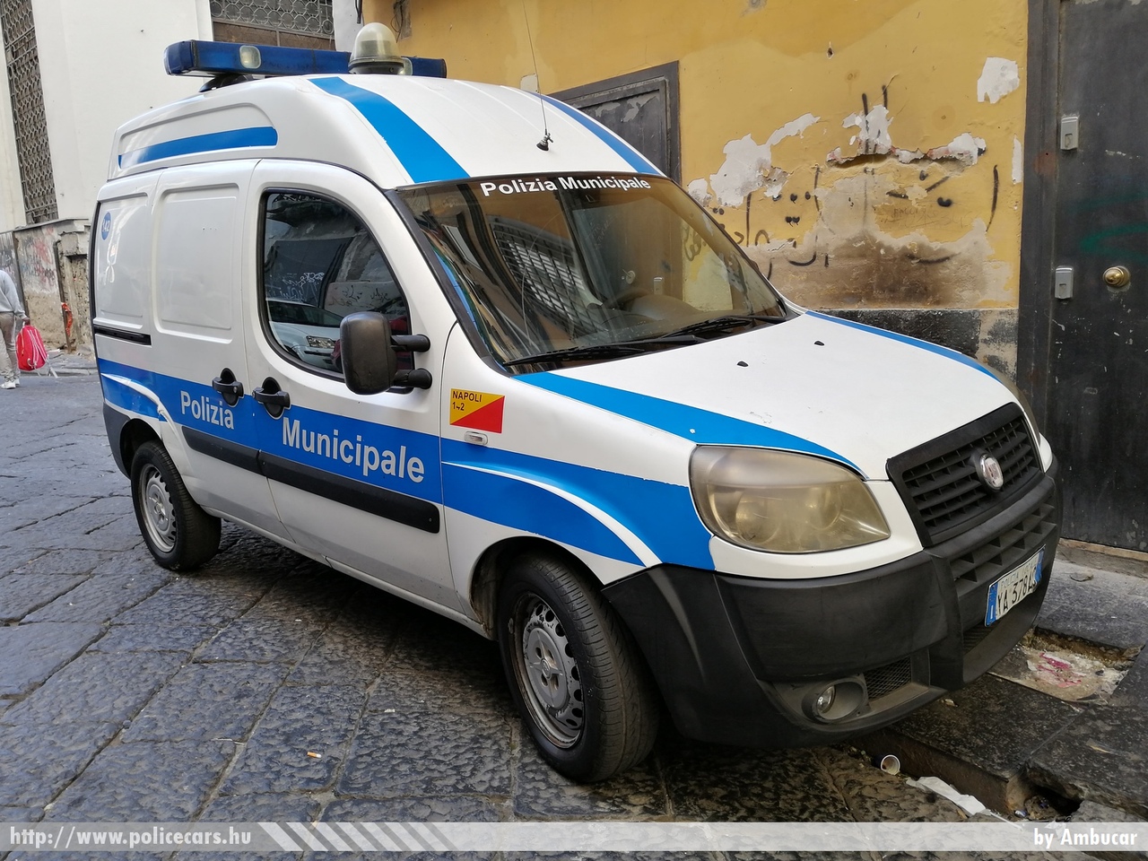 Fiat Doblo, Nápoly, fotó: Ambucar
Keywords: rendőr rendőrautó rendőrség olasz Olaszország police policecar Italy italian