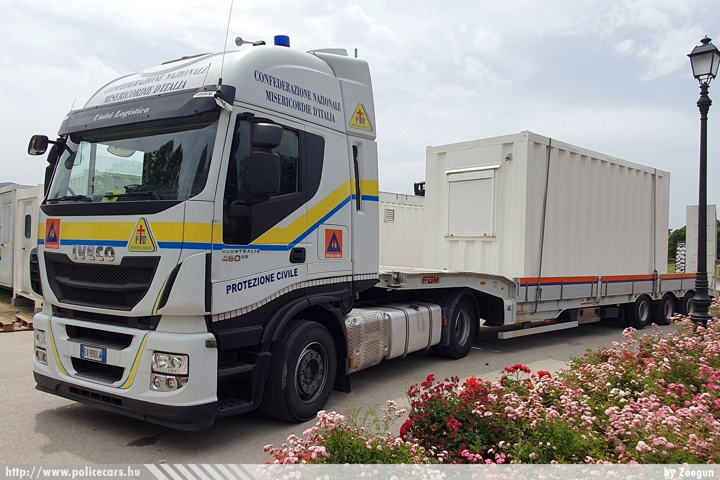 Iveco EcoStralis 450, fotó: Zeegun
Keywords: olasz Olaszország italian Italy fire firetruck tûzoltó tûzoltóautó tûzoltóság polgári védelem