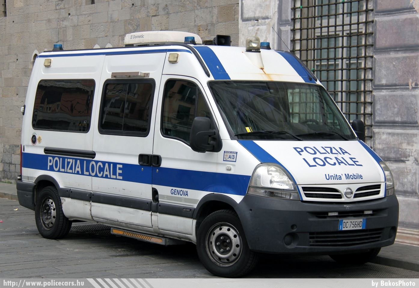 Nissan Interstar, Polizia Locale Genova, Unita Mobile, fotó: BakosPhoto
Keywords: rendőr rendőrautó rendőrség olasz Olaszország police policecar Italy italian