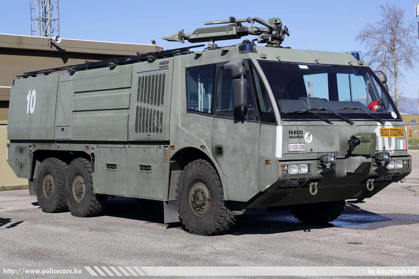 Iveco Magirus Dragon X6 TA, Aeronautica Militare, fotó: krisztianfotoi
Keywords: olasz Olaszország italian Italy fire firetruck tûzoltó tûzoltóautó tûzoltóság military katonai