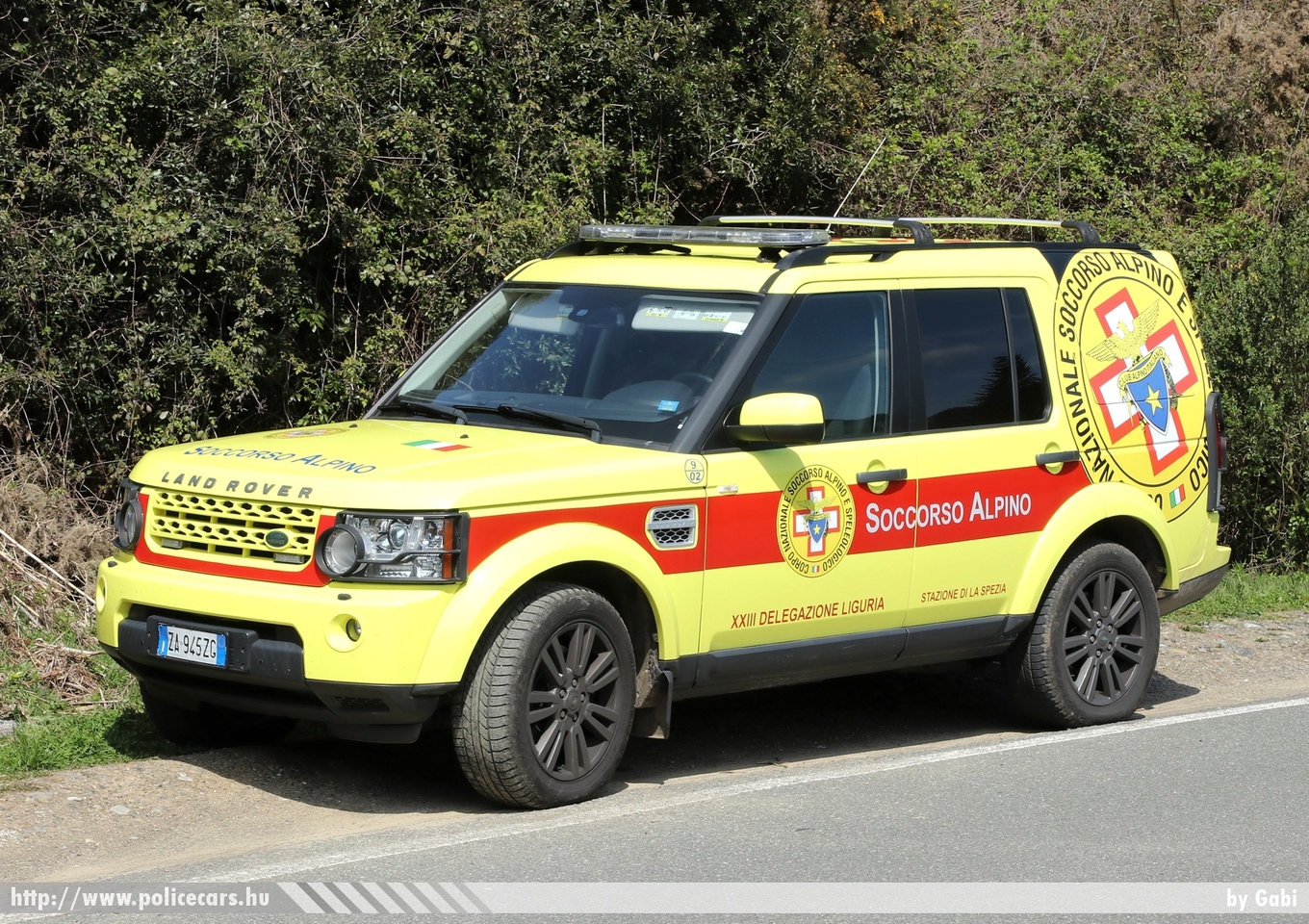 Land Rover Discovery 4, Corpo Nazionale Soccorso Alpino e Speleologico (hegyi mentõk), La Spezia, fotó: Gabi
Keywords: mentő mentőautó olasz Olaszország ambulance Italy italian