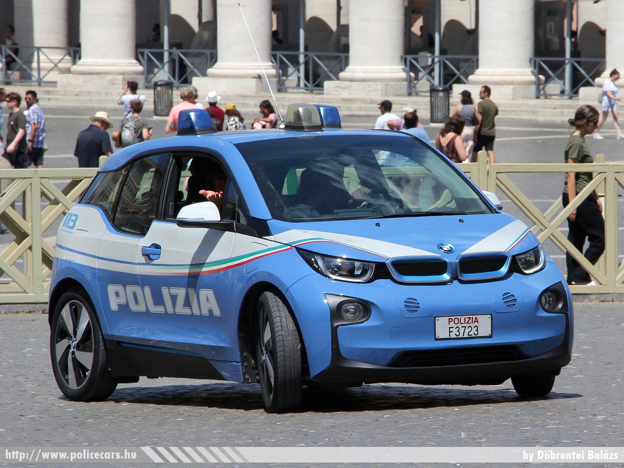 BMW i3, Polizia di Stato, fotó: Döbrentei Balázs
Keywords: rendőr rendőrautó rendőrség olasz Olaszország police policecar Italy italian