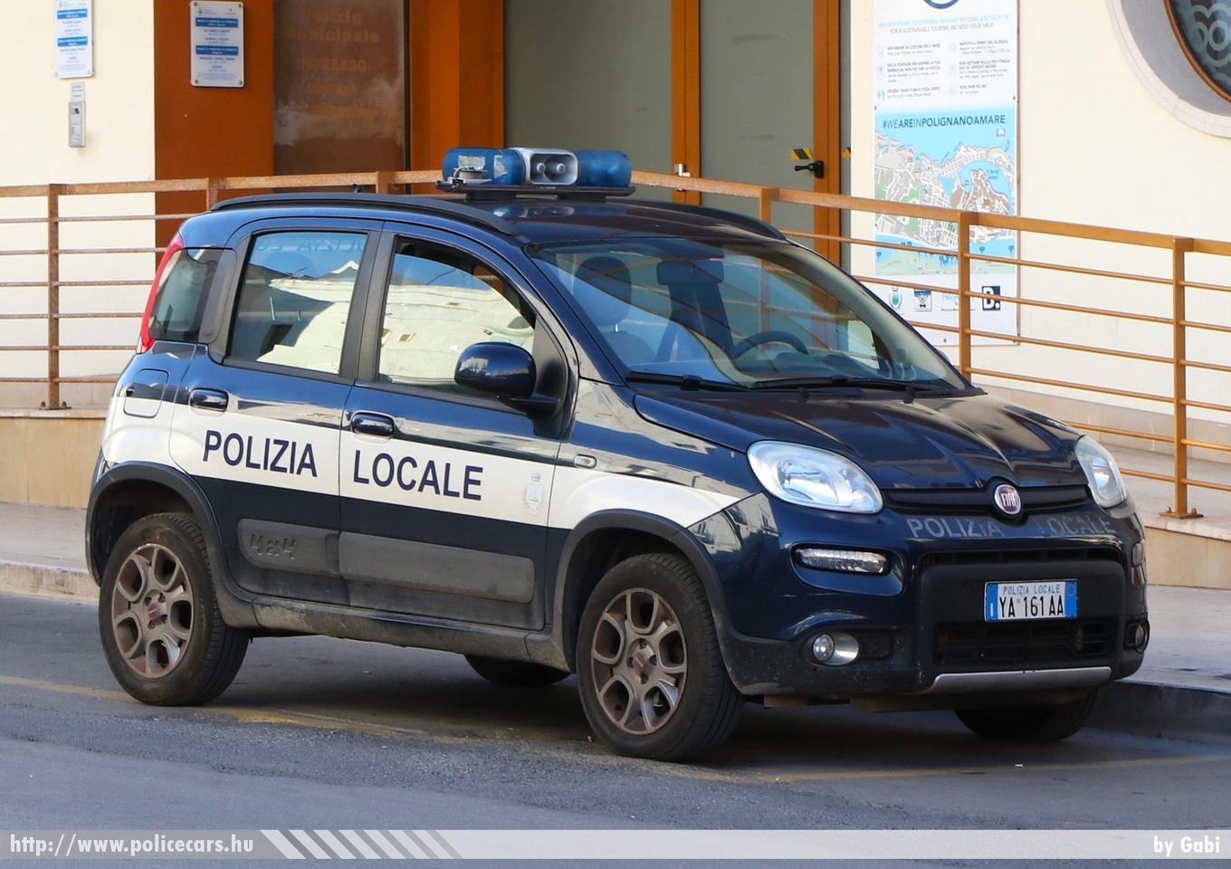 Fiat Panda, Polizia Locale a Polignano a mare, fotó: Gabi
Keywords: rendőr rendőrautó rendőrség olasz Olaszország police policecar Italy italian