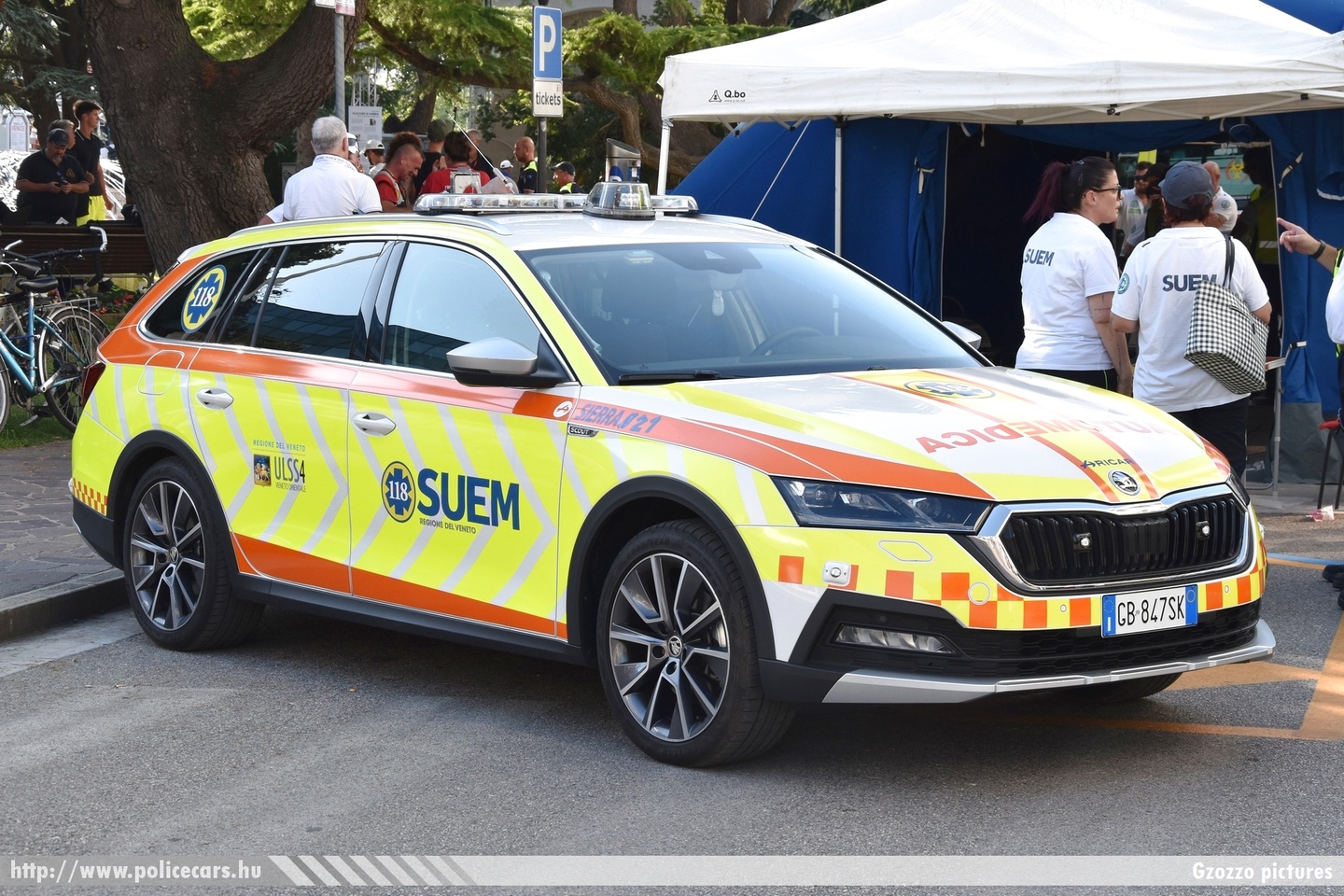 Skoda Octavia IV, Automedica, ULSS4, SUEM Veneto Orientale, fotó: Gzozzo pictures
Keywords: mentő mentőautó olasz Olaszország ambulance Italy italian