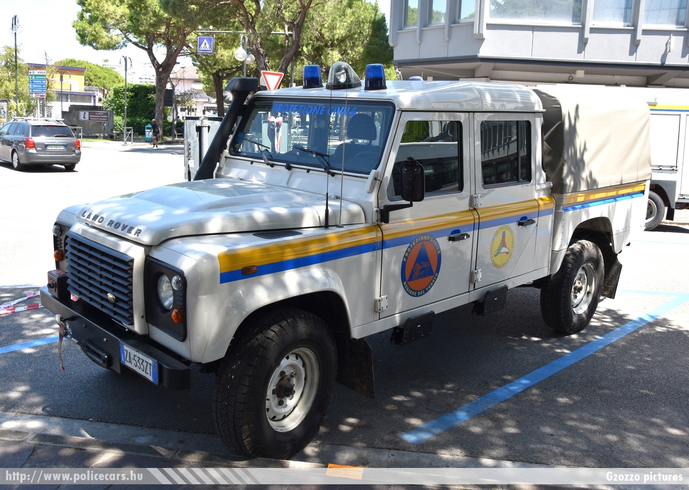 Land Rover Defender 90, Protezione Civile Associazione Lagunari Truppe Anfibie, San Donà di Piave, fotó: Gzozzo pictures
Keywords: olasz Olaszország italian Italy polgári védelem Civil Protection