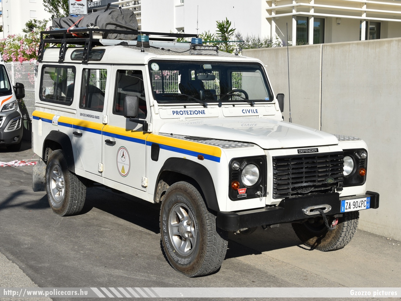 Land Rover Defender 110, Protezione Civile Gruppo Radio Piovese, Piove di Sacco, fotó: Gzozzo pictures
Keywords: olasz Olaszország italian Italy polgári védelem Civil Protection