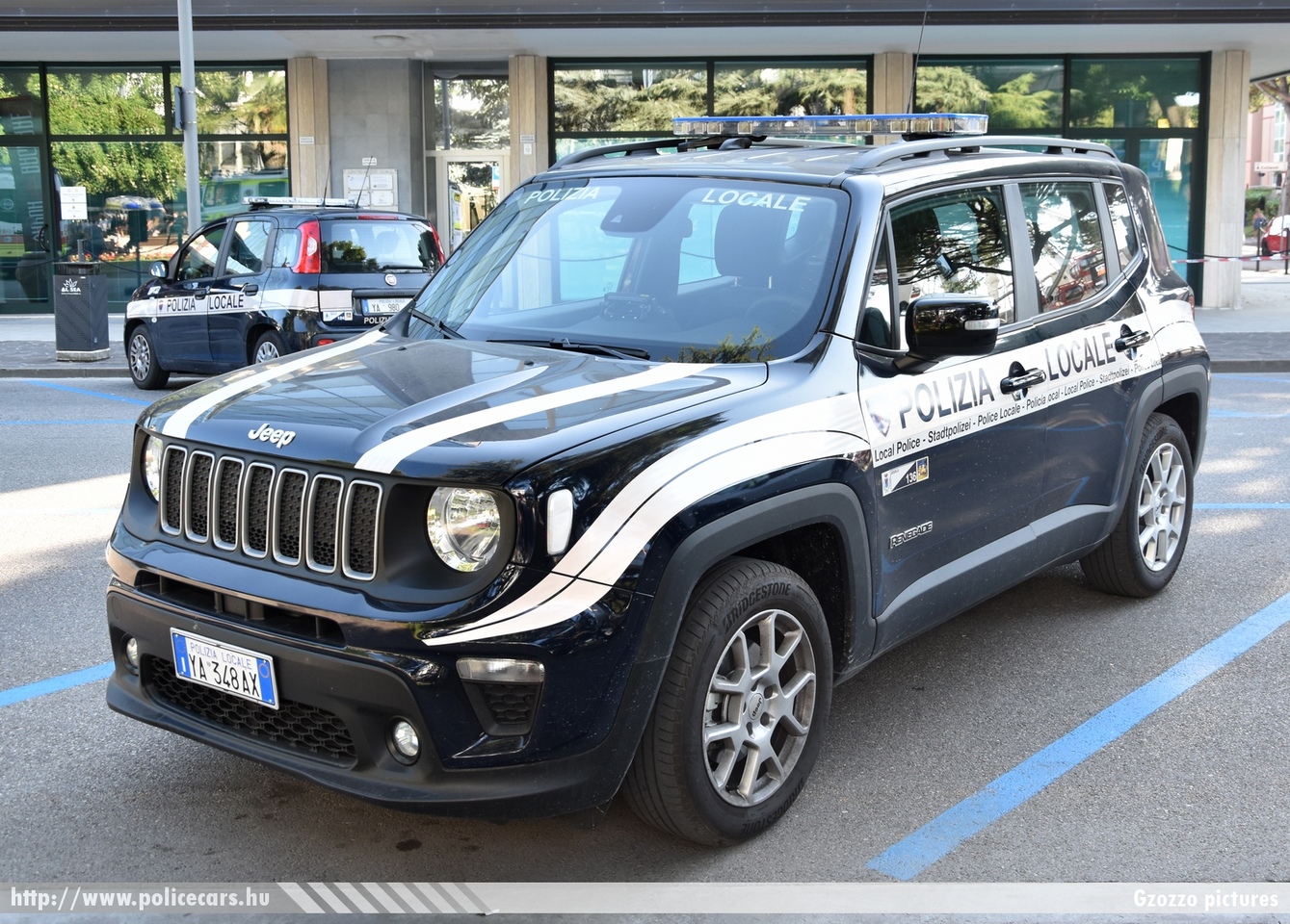 Jeep Renegade, Polizia Locale Jesolo, fotó: Gzozzo pictures
Keywords: rendőr rendőrautó rendőrség olasz Olaszország police policecar Italy italian