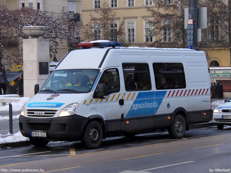 Iveco Daily, fotó: HNorbert
Keywords: rendőr rendőrautó rendőrség magyar Magyarország KRS-322 hungarian Hungary police policecar