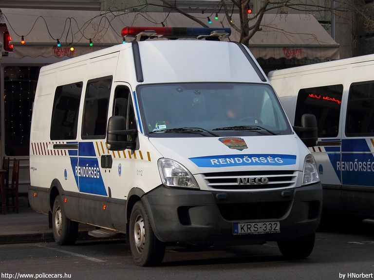 Iveco Daily, fotó: HNorbert
Keywords: rendőrautó rendőrség rendőr magyar Magyarország KRS-332 hungarian Hungary police policecar