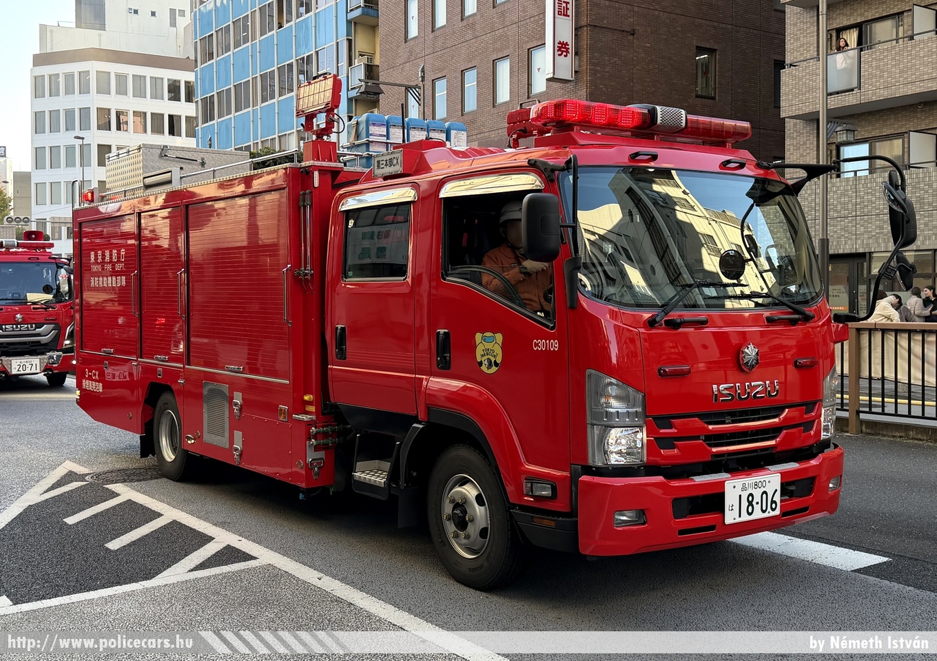 Isuzu ?, Tokyo Fire Department, fotó: Németh István
Keywords: japán tûzoltó tûzoltóautó firetruck japan