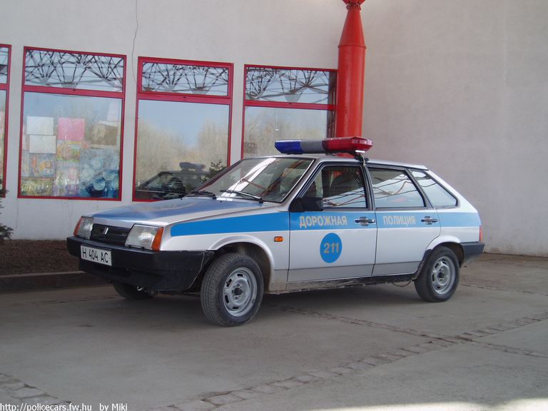 Lada Samara, fotó: Miki
Keywords: kazah Kazahsztán rendőr rendőrautó rendőrség kazahstan police policecar vaz
