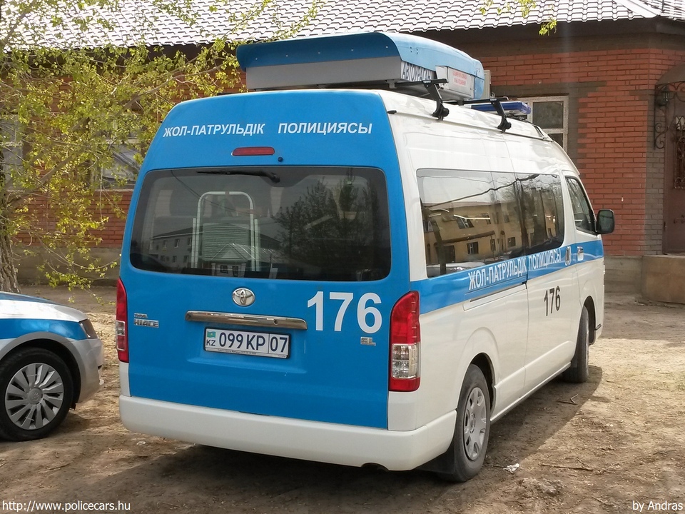 Toyota Hiace (Commuter) GL, fotó: Andras
Keywords: kazah Kazahsztán rendőr rendőrautó rendőrség Kazakhstan police policecar