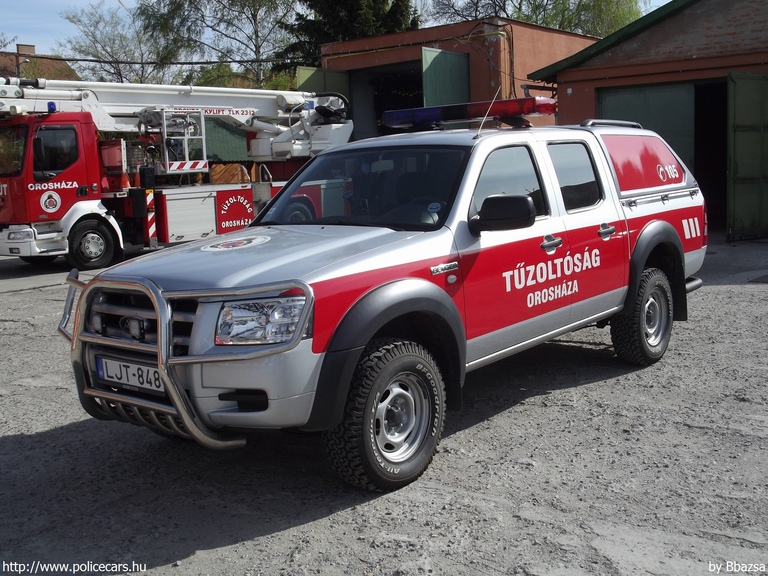 Ford Ranger, Békés Megyei Katasztrófavédelmi Igazgatóság, Orosházi Katasztrófavédelmi Kirendeltség, fotó: Bbazsa
Keywords: tûzoltóautó tûzoltó tûzoltóság magyar Magyarország katasztrófavédelem LJT-848 fire firetruck Hungary hungarian