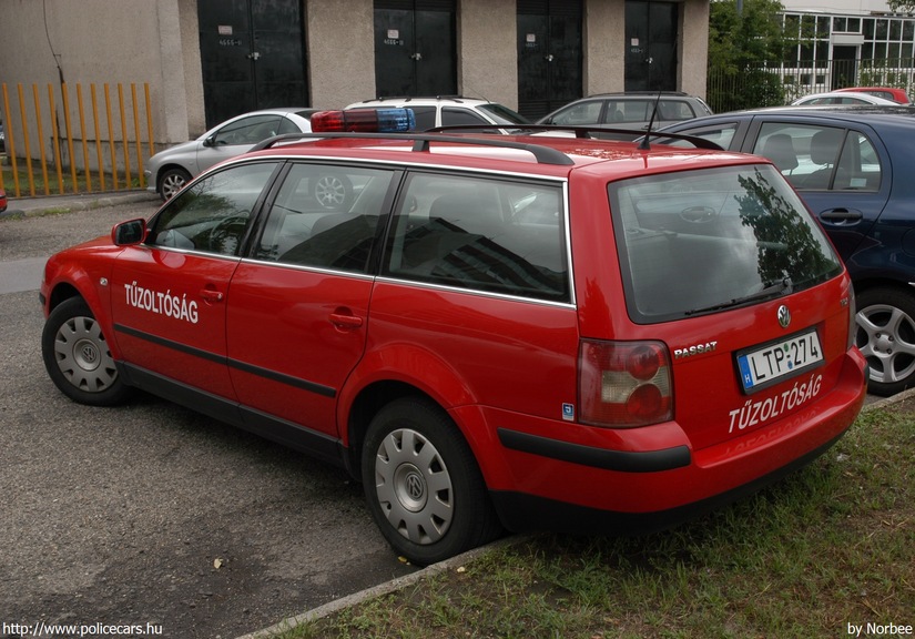 Volkswagen Passat, fotó: Norbee
Keywords: tûzoltóautó tûzoltó tûzoltóság magyar Magyarország katasztrófavédelem LTP-274 fire firetruck Hungary hungarian
