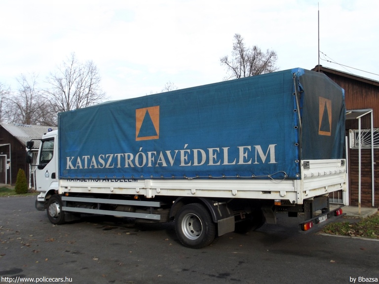 Renault Midlum 240, fotó: Bbazsa
Keywords: tûzoltóautó tûzoltóság tûzoltó magyar Magyarország katasztrófavédelem LCA-795 fire firetruck Hungary hungarian