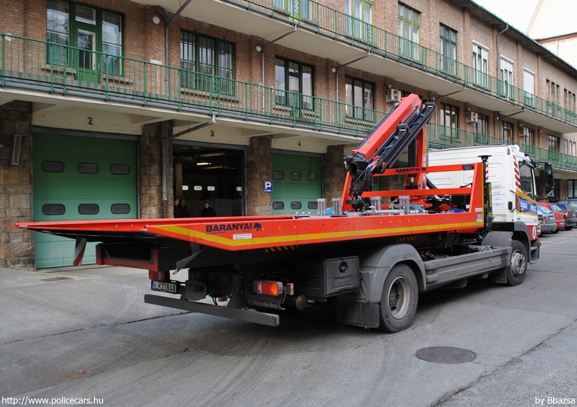 Mercedes-Benz Atego 1218, [url=http://fovaros.katved.hu/]Fõvárosi Katasztrófavédelmi Igazgatóság[/url], fotó: Bbazsa
Keywords: tûzoltóautó tûzoltóság tûzoltó magyar Magyarország katasztrófavédelem LKZ-844 fire firetruck Hungary hungarian