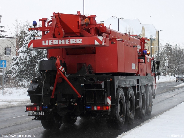 Liebherr LTM 1050, Veszprém Megyei Katasztrófavédelmi Igazgatóság, Veszprémi Hivatásos Tûzoltóparancsnokság, fotó: HNorbert
Keywords: tûzoltóautó tûzoltóság tûzoltó magyar Magyarország katasztrófavédelem HSJ-833 fire firetruck Hungary hungarian