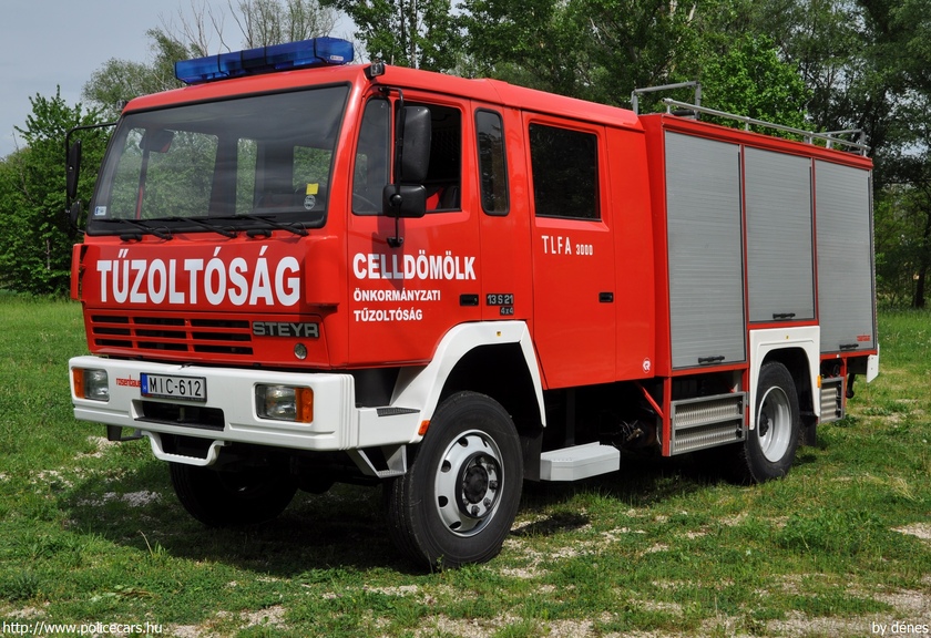 STEYR 13S21 4x4 Rosenbauer TLFA 3000, Celldömölki Önkormányzati Tûzoltóparancsnokság, fotó: dénes
Keywords: tûzoltóautó tûzoltóság tûzoltó magyar Magyarország ÖT MIC-612 fire firetruck Hungary hungarian
