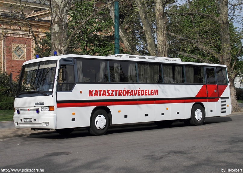 Ikarus 250.99, fotó: HNorbert
Keywords: tûzoltóautó tûzoltóság tûzoltó magyar Magyarország katasztrófavédelem CIB-631 fire firetruck Hungary hungarian