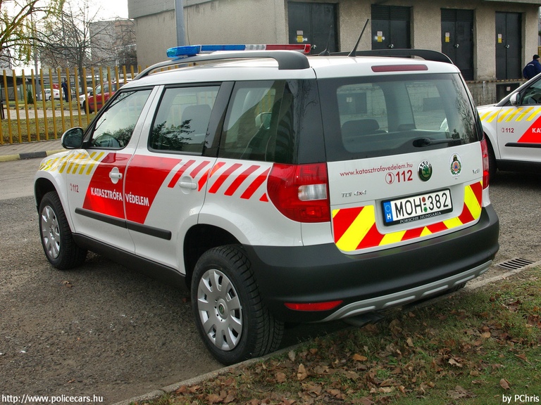 Skoda Yeti, fotó: PChris
Keywords: tûzoltóautó tûzoltóság tûzoltó magyar Magyarország katasztrófavédelem katasztrófavédelmi MOH-382 fire firetruck Hungary hungarian