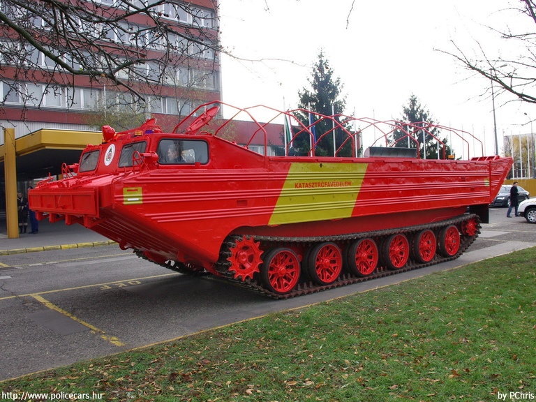 PTSZ-M, fotó: PChris
Keywords: tûzoltó tûzoltóautó tûzoltóság magyar Magyarország katasztrófavédelem fire firetruck Hungary hungarian