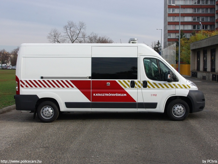 Fiat Ducato, fotó: PChris
Keywords: tûzoltó tûzoltóautó tûzoltóság magyar Magyarország katasztrófavédelem MNC-943 fire firetruck Hungary hungarian