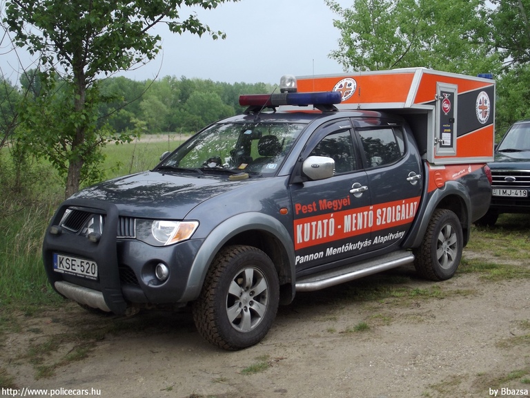 Mitsubishi L200, Pest Megyei Kutató-Mentõ Szolgálat, fotó: Bbazsa
Keywords: speciális mentők tûzoltóautó tûzoltó tûzoltóság magyar Magyarország KSE-520 fire firetruck Hungary hungarian