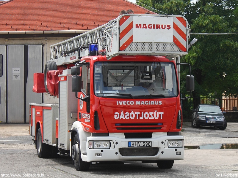 Iveco Magirus 160E25 Eurofire DLK 37 CS, [url=http://veszprem.katved.hu/]Veszprém Megyei Katasztrófavédelmi Igazgatóság[/url], Veszprémi Katasztrófavédelmi Kirendeltség, Veszprémi Hivatásos Tûzoltóparancsnokság, fotó: HNorbert
Keywords: tûzoltó tûzoltóautó tûzoltóság katasztrófavédelem magyar Magyarország KHV-598 fire firetruck Hungary hungarian