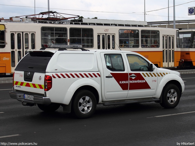 Nissan Navara, Borsod-Abaúj-Zemplén Megyei Katasztrófavédelmi Igazgatóság, Tiszaújvárosi Hivatásos Tûzoltóság, fotó: HNorbert
Keywords: tûzoltó tûzoltóautó tûzoltóság katasztrófavédelem magyar Magyarország LON-455 fire firetruck Hungary hungarian