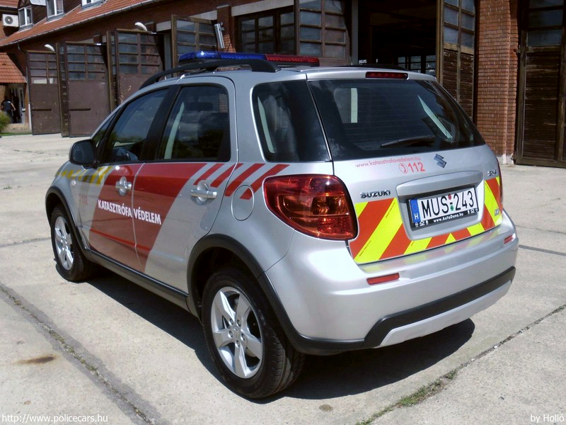Suzuki SX4, Fõvárosi Katasztrófavédelmi Igazgatóság, Dél-Pesti Katasztrófavédelmi Kirendeltség, fotó: Holló
Keywords: tûzoltó tûzoltóautó tûzoltóság katasztrófavédelem magyar Magyarország MUS-243 fire firetruck Hungary hungarian