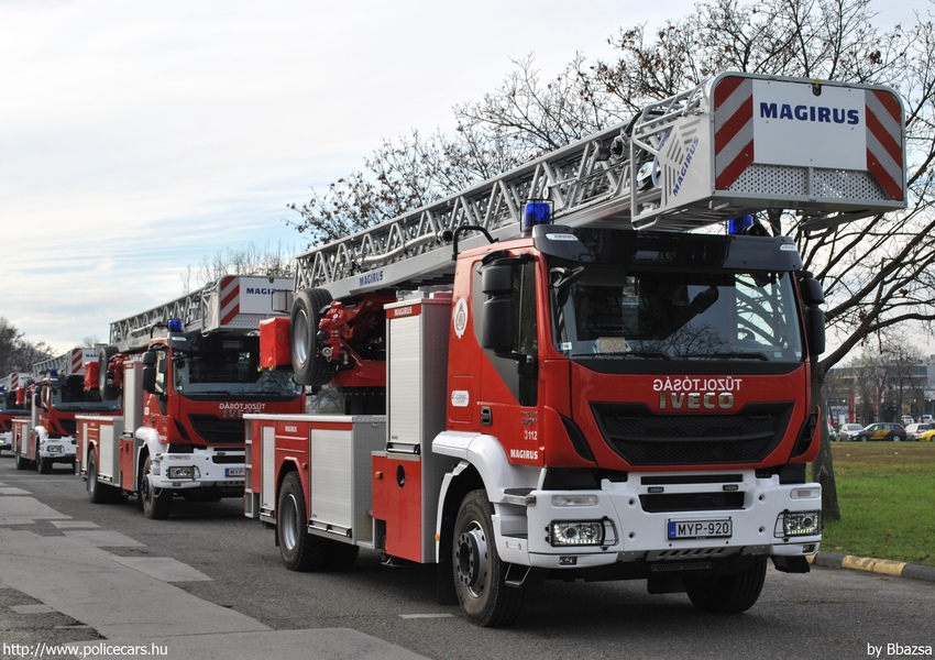 Iveco Trakker 410 e5 Magirus M42, fotó: Bbazsa
Keywords: tûzoltó tûzoltóautó tûzoltóság katasztrófavédelem magyar Magyarország MYP-920 fire firetruck Hungary hungarian
