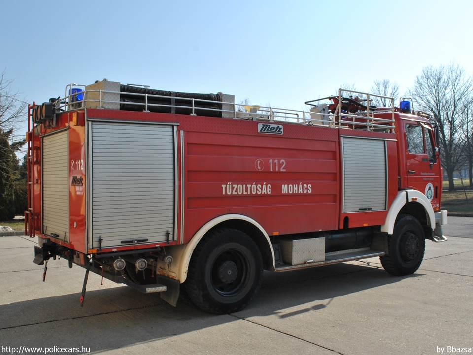 Mercedes 1626 TLF 24/50 Metz, Baranya Megyei Katasztrófavédelmi Igazgatóság, Mohácsi Katasztrófavédelmi Kirendeltség, Mohácsi Hivatásos Tûzoltóparancsnokság, fotó: Bbazsa
Keywords: tûzoltó tûzoltóautó tûzoltóság katasztrófavédelem magyar Magyarország JHZ-180 fire firetruck Hungary hungarian