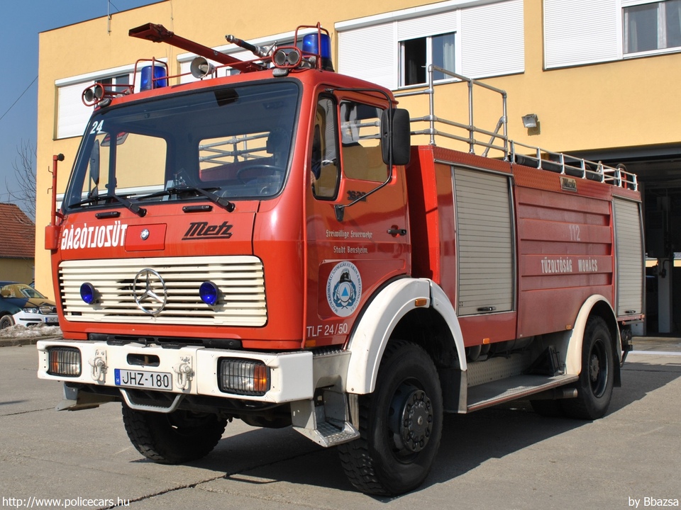 Mercedes 1626 TLF 24/50 Metz, Baranya Megyei Katasztrófavédelmi Igazgatóság, Mohácsi Katasztrófavédelmi Kirendeltség, Mohácsi Hivatásos Tûzoltóparancsnokság, fotó: Bbazsa
Keywords: tûzoltó tûzoltóautó tûzoltóság katasztrófavédelem magyar Magyarország JHZ-180 fire firetruck Hungary hungarian