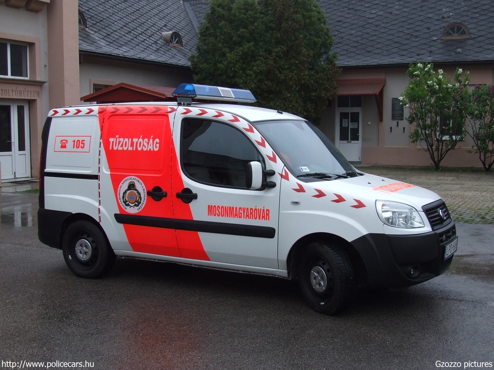 Fiat Doblo, Gyõr-Moson-Sopron Megyei Katasztrófavédelmi Igazgatóság, Mosonmagyaróvári Katasztrófavédelmi Kirendeltség, Mosonmagyaróvári Hivatásos Tûzoltóparancsnokság, fotó: Gzozzo pictures
Keywords: tûzoltóautó tûzoltóság tûzoltó magyar Magyarország katasztrófavédelem LPD-668 fire firetruck Hungary hungarian
