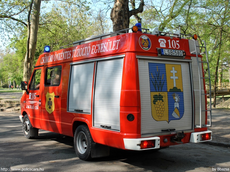 Iveco Turbo Daily 49-10, Csömöri Önkéntes Tûzoltó Egyesület, fotó: Bbazsa
Keywords: tûzoltóautó ÖTE tûzoltóság tûzoltó magyar Magyarország LSB-580 fire firetruck Hungary hungarian