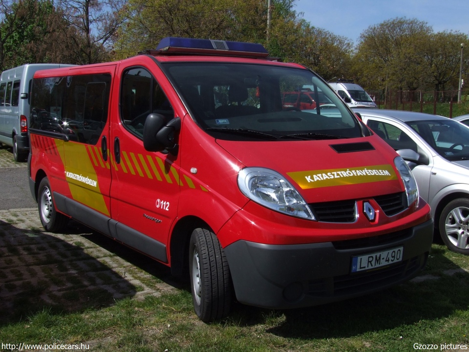 Renault Trafic, fotó: Gzozzo pictures
Keywords: tûzoltóautó tûzoltóság tûzoltó magyar Magyarország katasztrófavédelem LRM-490 fire firetruck Hungary hungarian