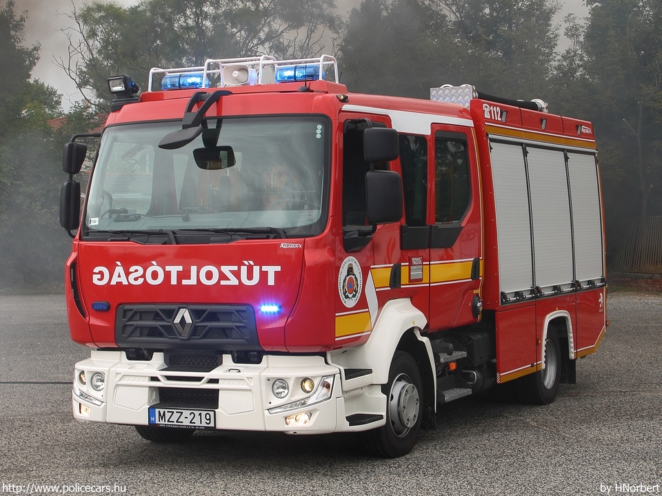 Renault D12 240 P4x2 HEROS Aquadux-X 1500, fotó: HNorbert
Keywords: tûzoltóautó tûzoltóság tûzoltó magyar Magyarország katasztrófavédelem fire firetruck Hungary hungarian MZZ-219