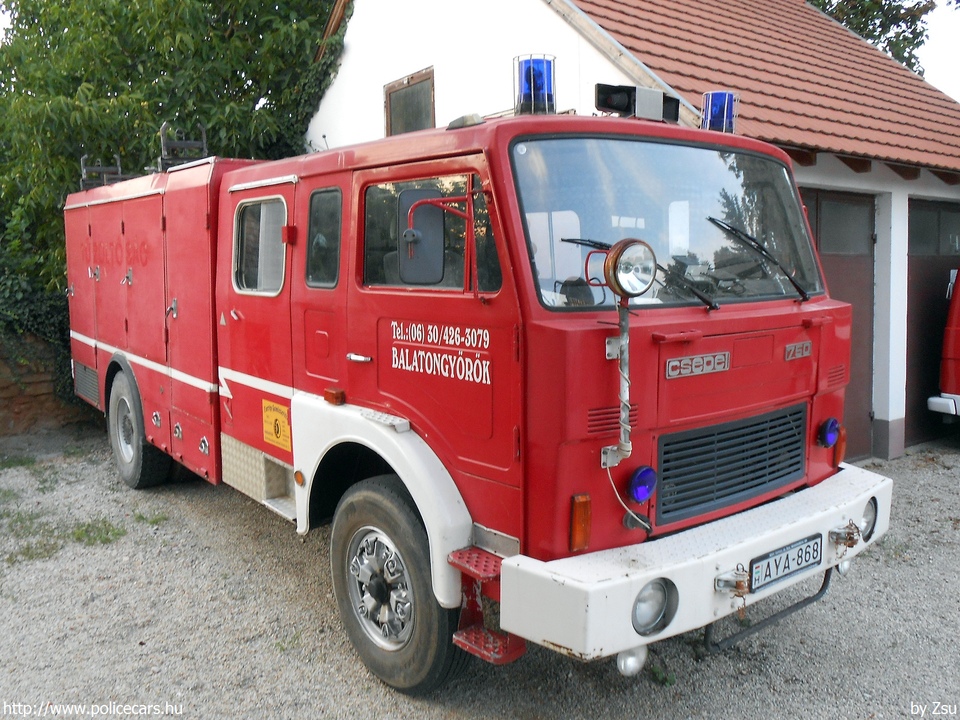 Csepel 750, Balatongyöröki Önkéntes Tûzoltó Egyesület, fotó: Zsu
Keywords: tûzoltó tûzoltóság tûzoltóautó ÖTE magyar Magyarország hungarian Hungary fire firetruck AYA-868
