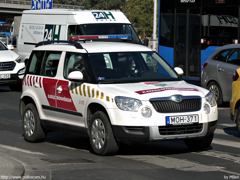 Skoda Yeti, fotó: MBen
Keywords: tûzoltóautó tûzoltóság tûzoltó magyar Magyarország katasztrófavédelem fire firetruck Hungary hungarian MOH-371