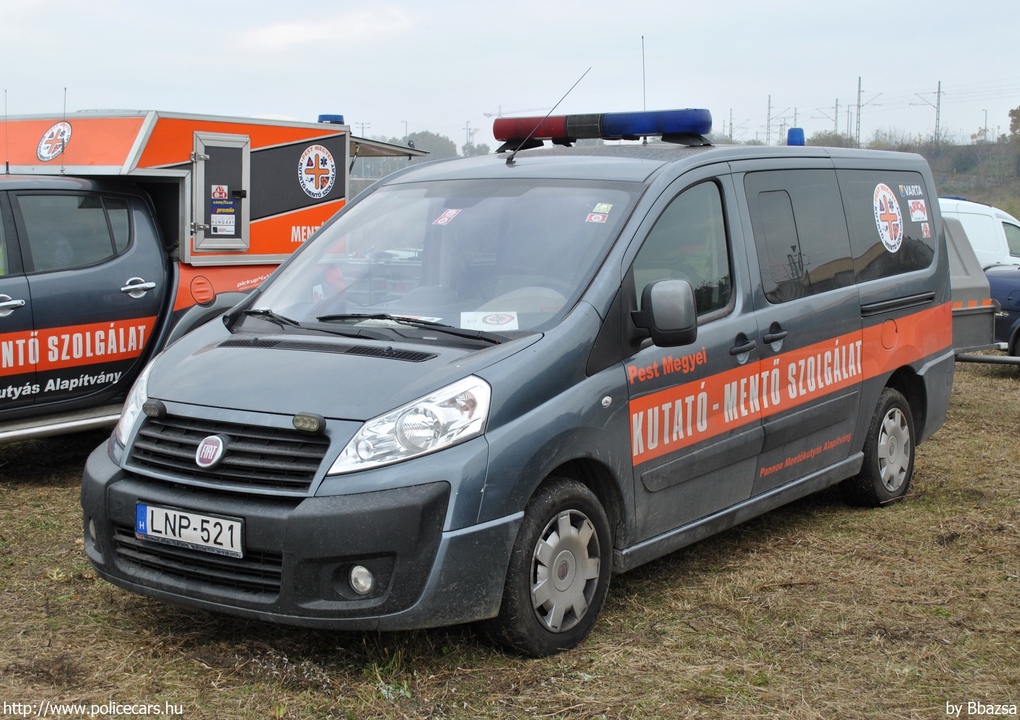 Fiat Scudo, Pest Megyei Kutató-Mentõ Szolgálat, fotó: Bbazsa
Keywords: magyar Magyarország speciális mentők LNP-521 Hungary hungarian special rescue