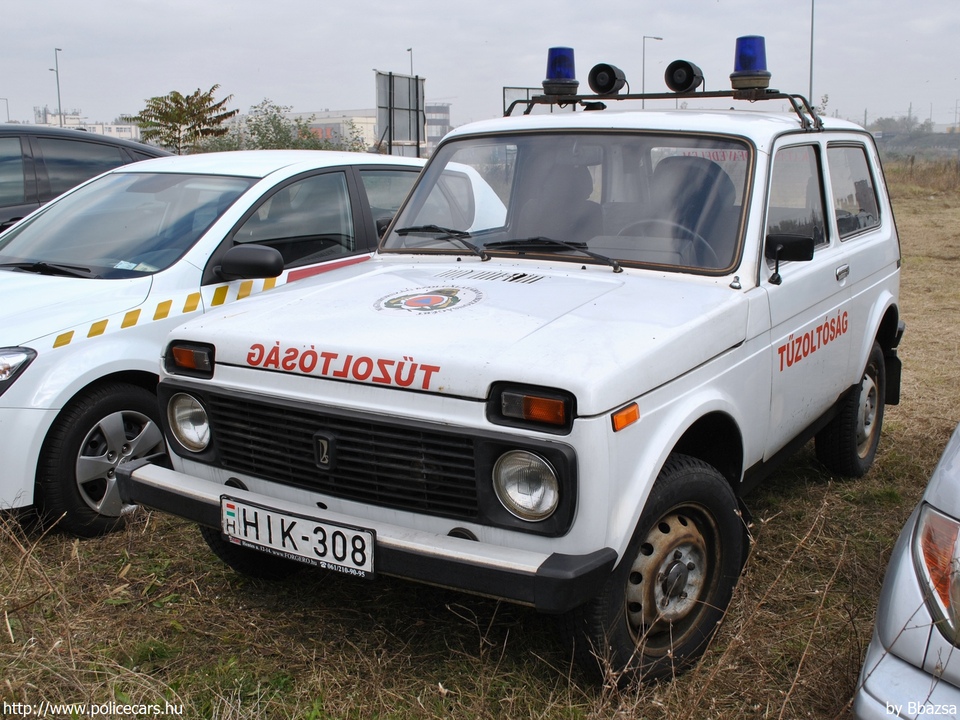 Lada Niva 1.7i, fotó: Bbazsa
Keywords: tûzoltóautó tûzoltóság tûzoltó magyar Magyarország katasztrófavédelem HIK-308 fire firetruck Hungary hungarian