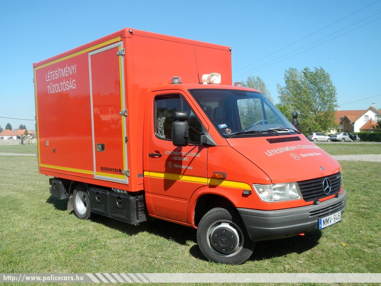 Mercedes-Benz Sprinter, Mercedes-Benz Manufacturing Hungary Kft., Kecskemét
Keywords: tûzoltó tûzoltóautó tûzoltóság magyar Magyarország létesítményi fire firetruck Hungary hungarian MMV-946