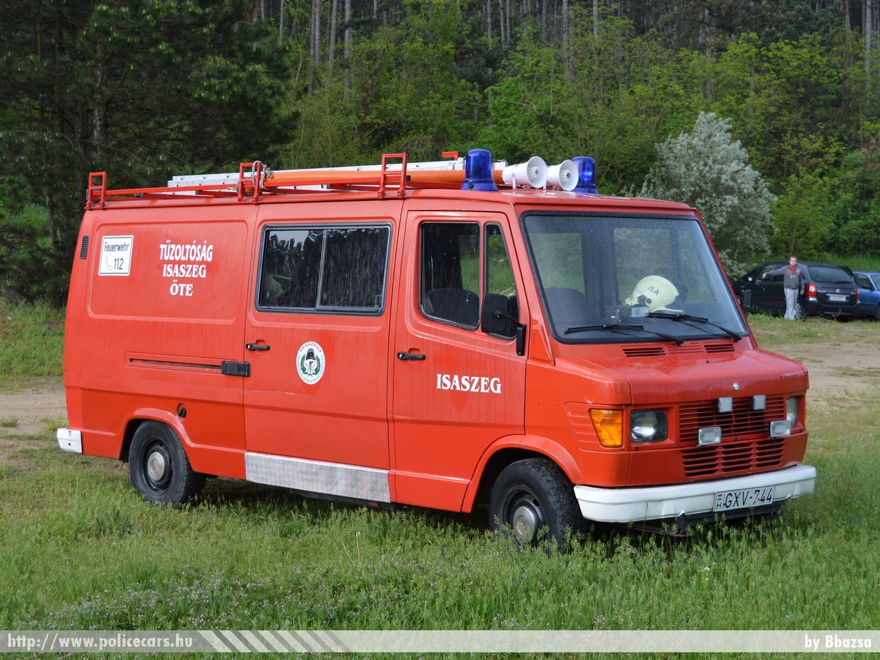 Mercedes 308, Isaszegi Önkéntes Tûzoltó Egyesület, fotó: Bbazsa
Keywords: tûzoltóautó tûzoltóság tûzoltó magyar Magyarország ÖTE GXV-744 fire firetruck Hungary hungarian